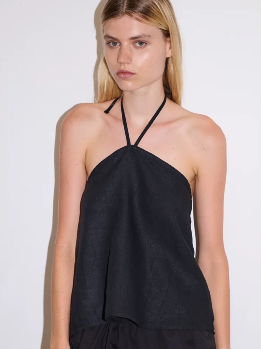 Deiji studios Women’s Black Halter Tie-Back Crop Top